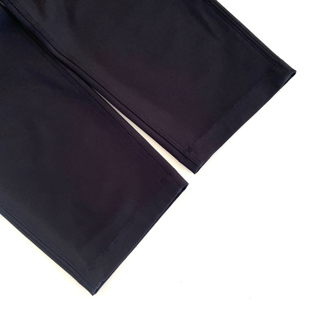 Lululemon Essential High-Rise Trouser in Black - Picture 8 of 13
